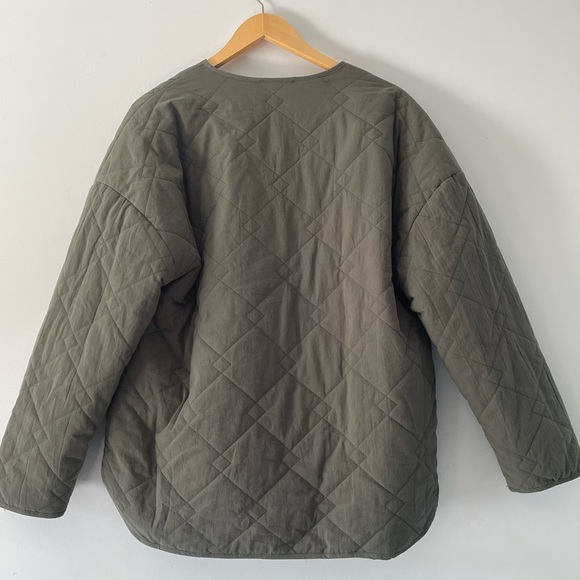 {SOLD} Green quilted jacket - Picture 3 of 3